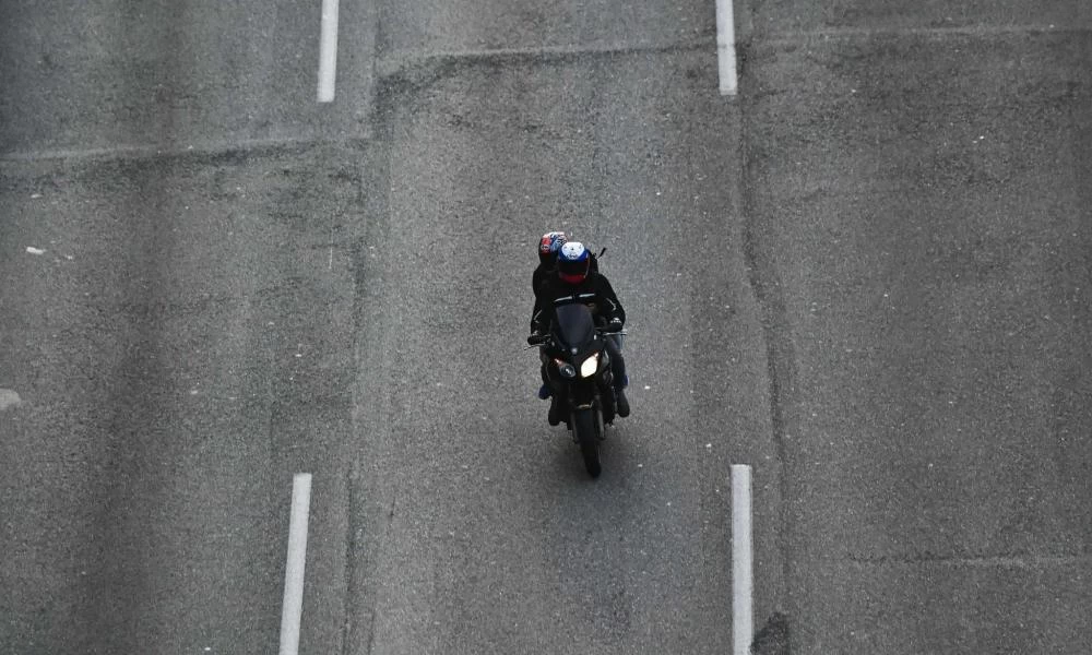 Λάρισα: Σκοτώθηκε οδηγός μηχανής μετά από σύγκρουση με πεζό